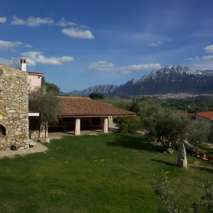 Alloggio per agriturismo Ermosuras, Nuoro (Sardinia)